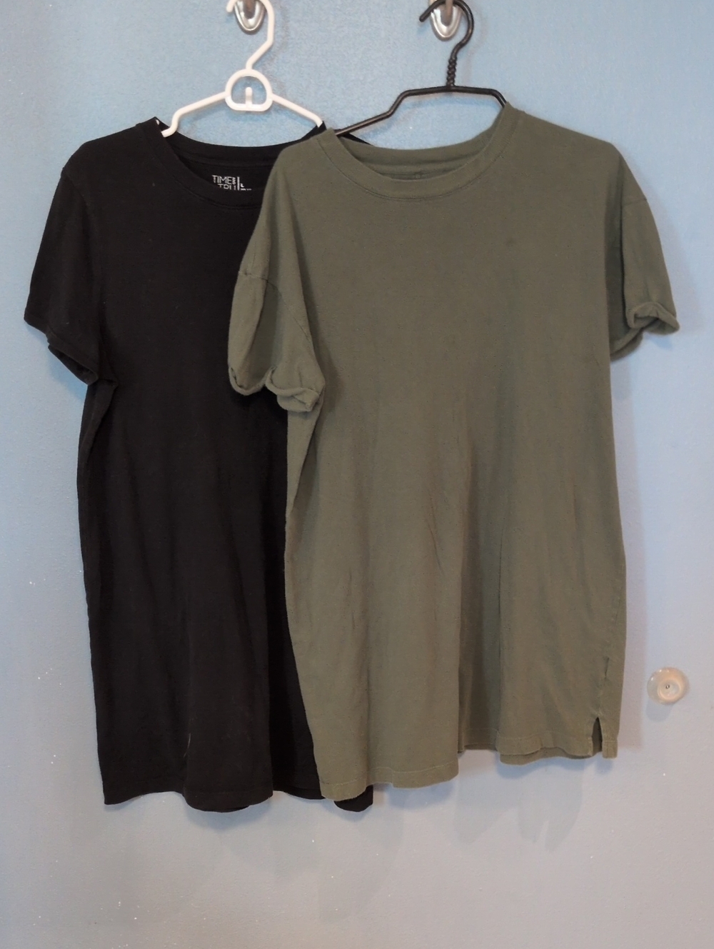 Time&Tru 2 Minimalist 100% Cotton Shirt Dresses Black Green Midi Length Crewneck